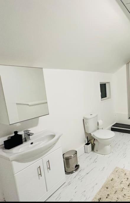 Bespoke 2 Bedroom Apt Derby City Esterno foto
